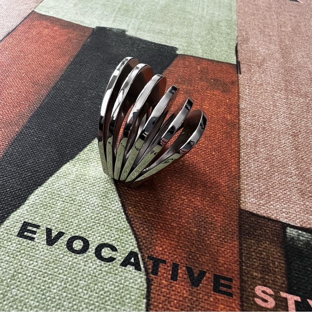 VITA FEDE Futuristic Abstract Silver Ring